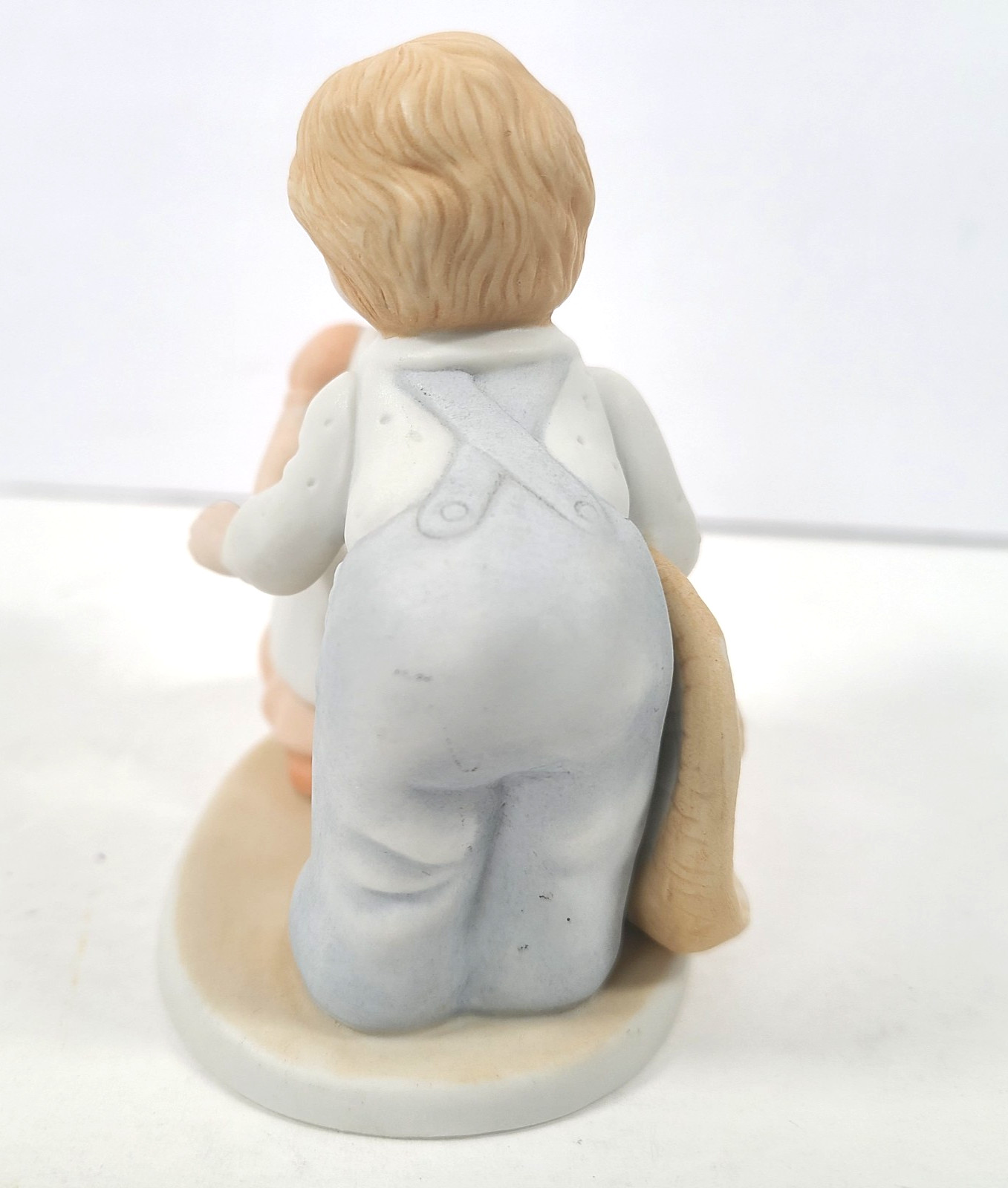 VTG Homco Circle of Friends Figurine “First Kiss” by Masterpiece 1995