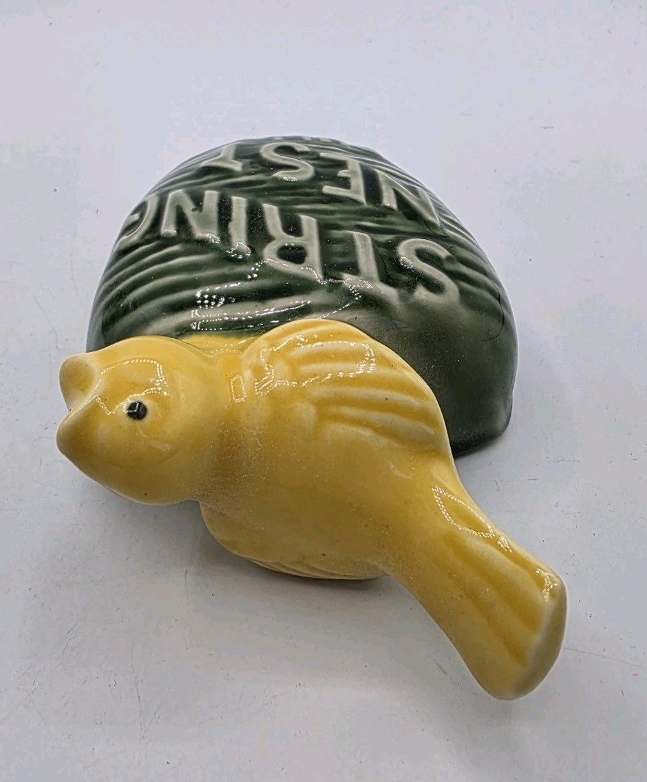 Vintage Ceramic String Nest Pull Yellow Bird Hanging String Holder Wall Mount