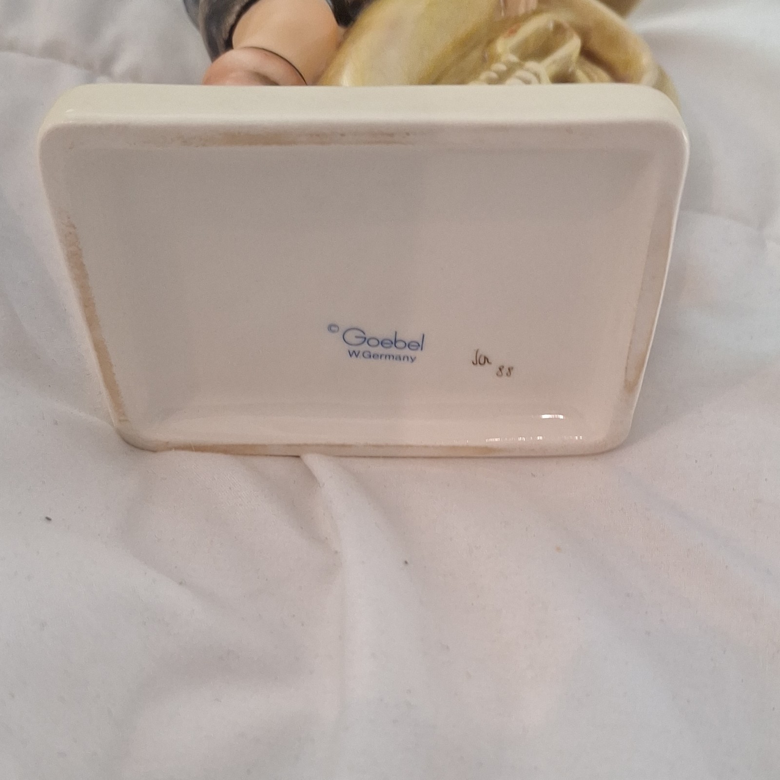 Goebel M.I. Hummel “The Tuba Player” #271 Hand Painted Figurine Boxed 1980s