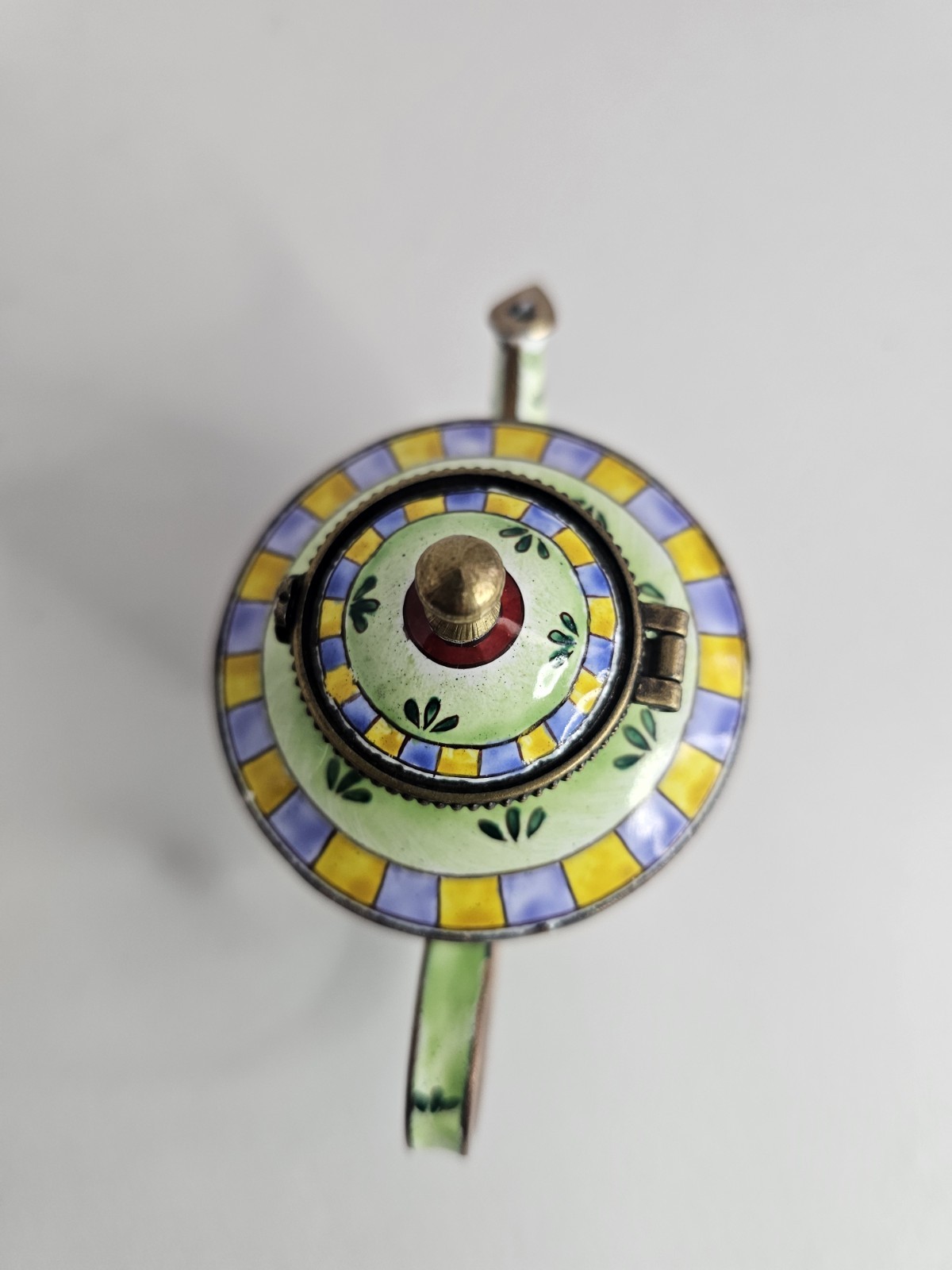 KEVIN CHEN Miniature enamel hand painted Teapot Cats