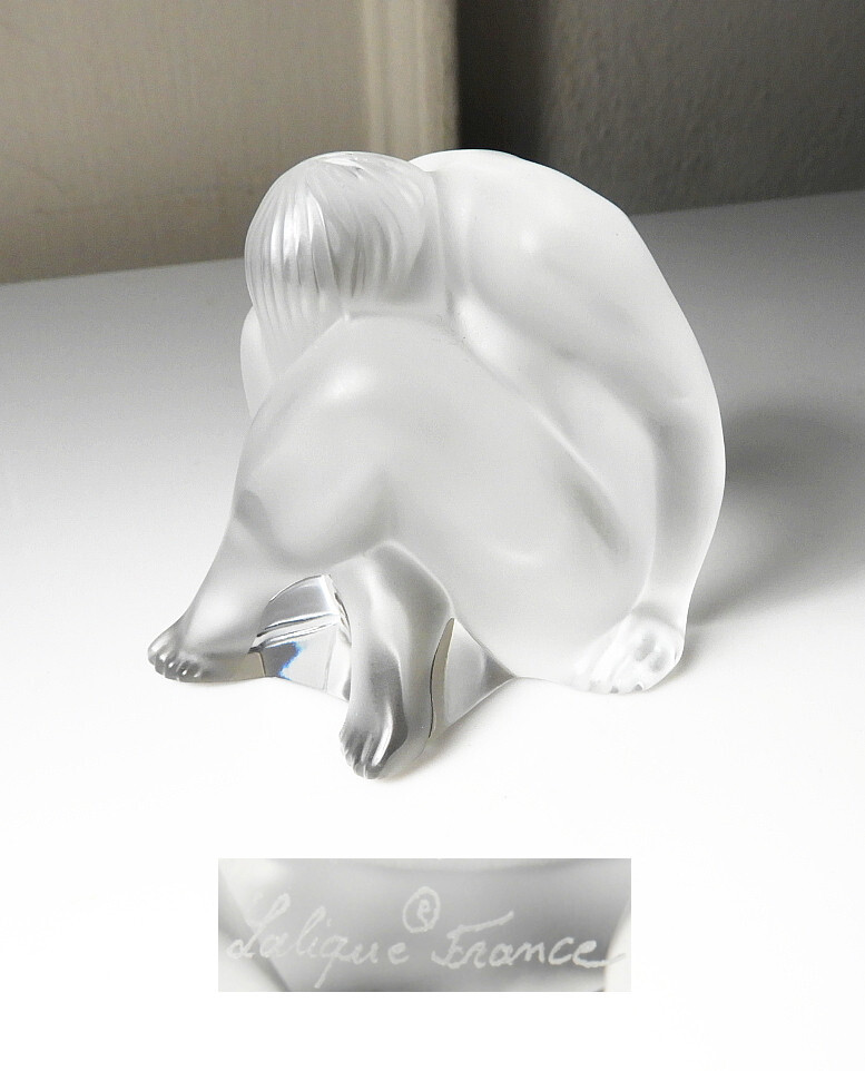 LALIQUE Crystal NU ASSIS Sitting Nude Fugurine, Mint