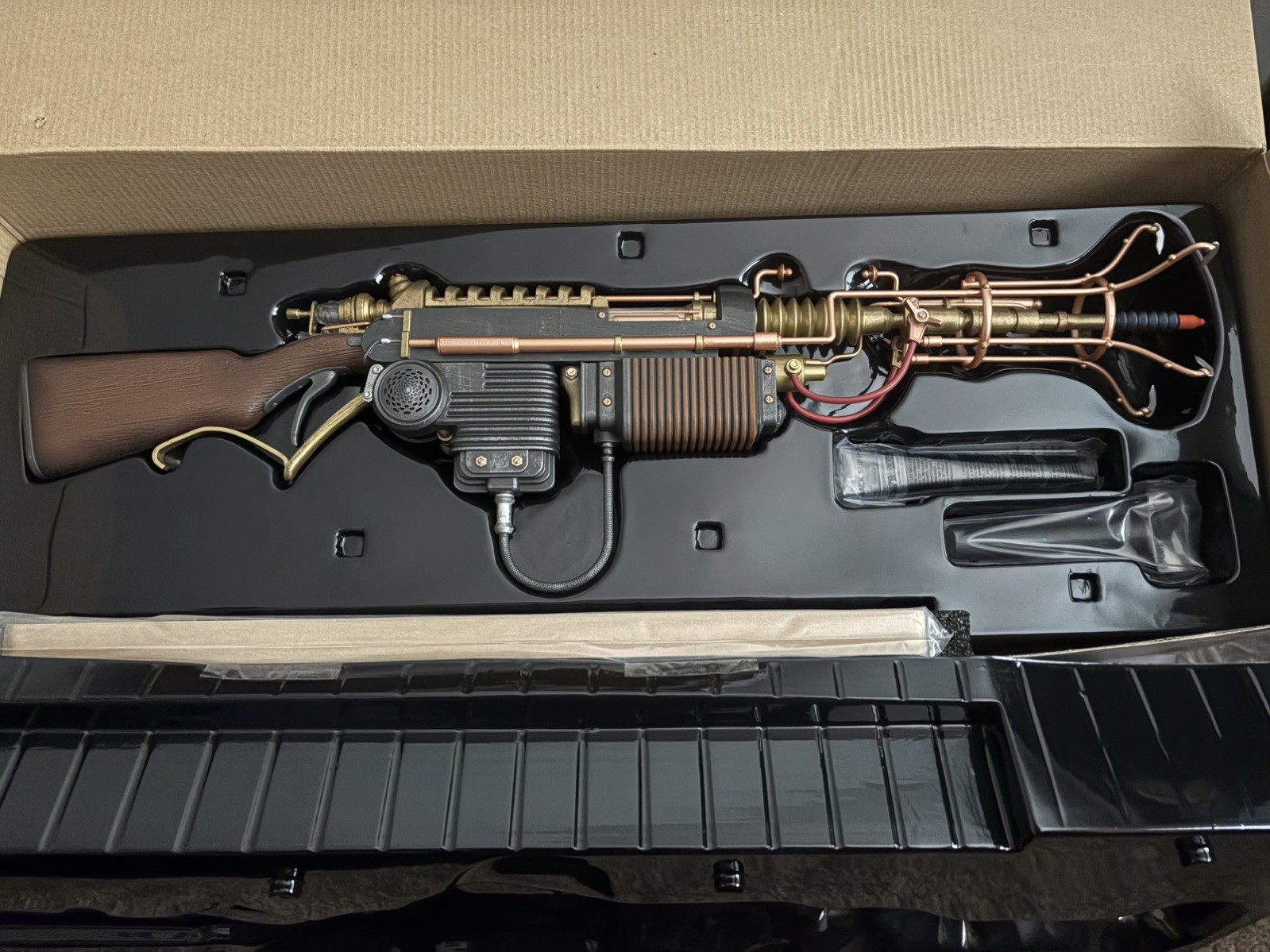 Wunderwaffe DG-2 Replica Statue 1/2 Scale Official Model (no code)