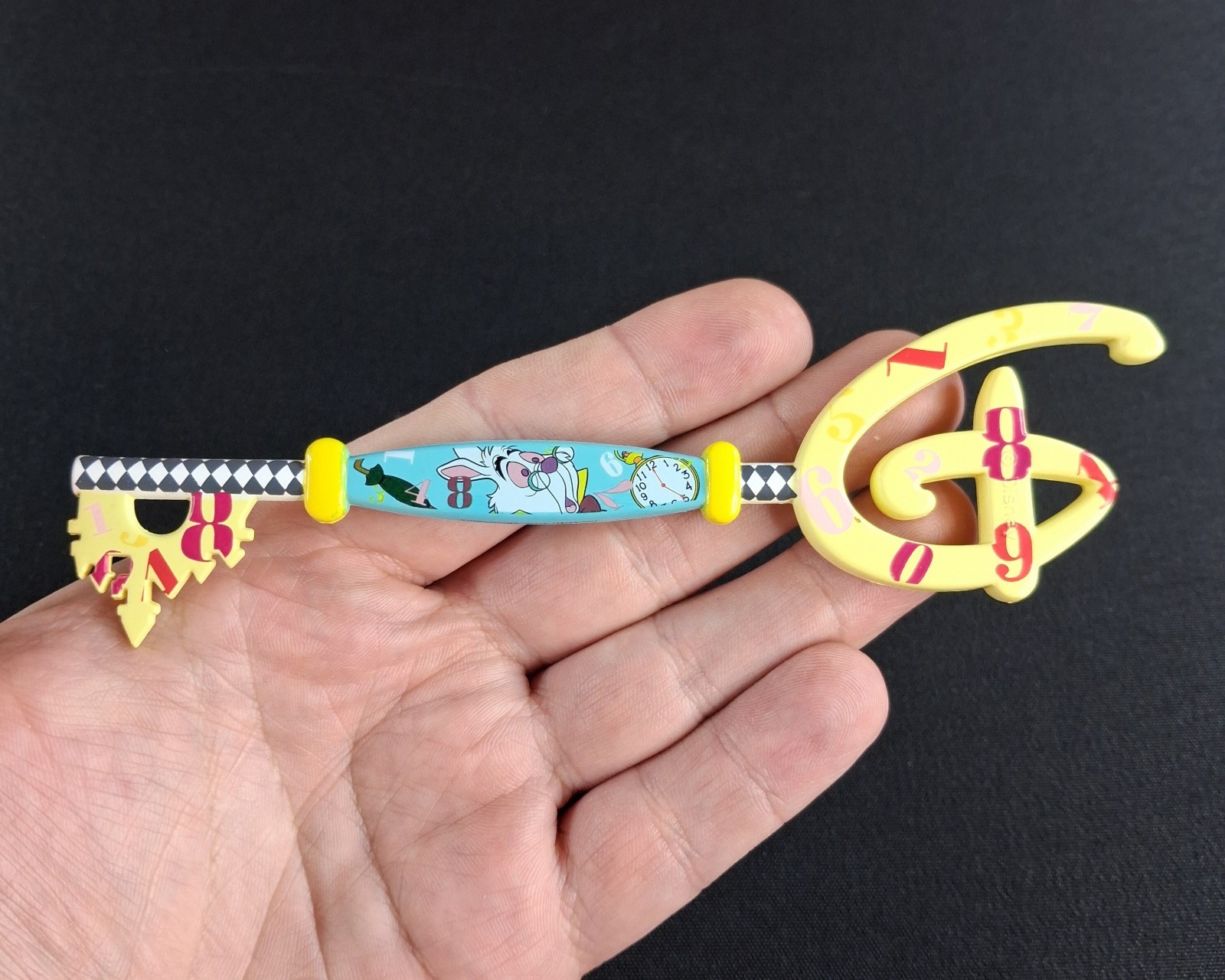 Disney Alice In Wonderland Mystery Series Key White Rabbit