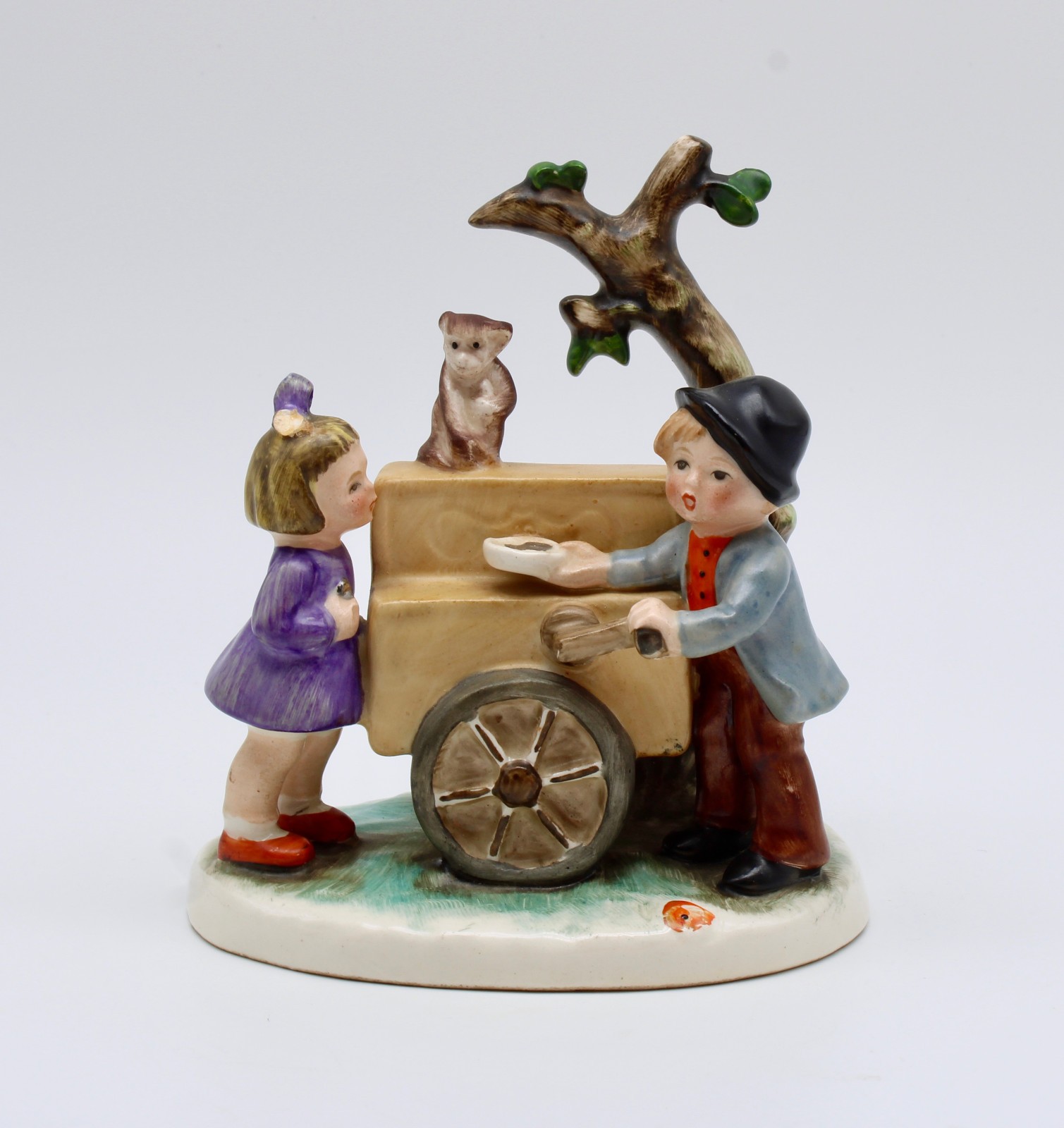 1950’s Hummel Goebel Copn W. Kinderland GF 99 – TMK2 FULL BEE – Barrel Organ