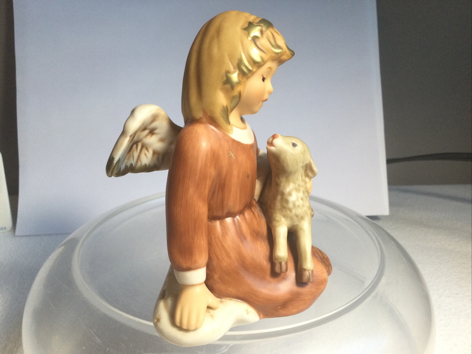 Goeble “Little Shephard Angel”L.E. Annual Angel, L.E. “Sanfte Tone” Mint (P 26)