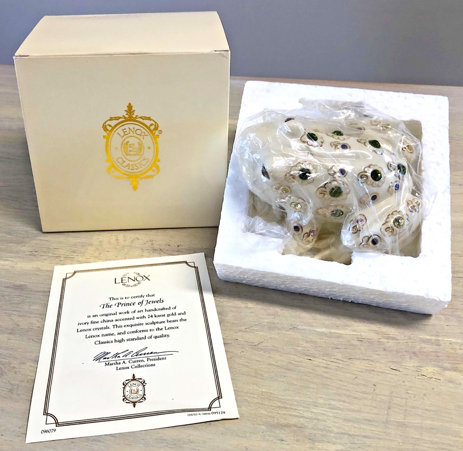 Lenox The Prince of Jewels Fine Ivory China Woodland Jewels Frog Sculpture NIB