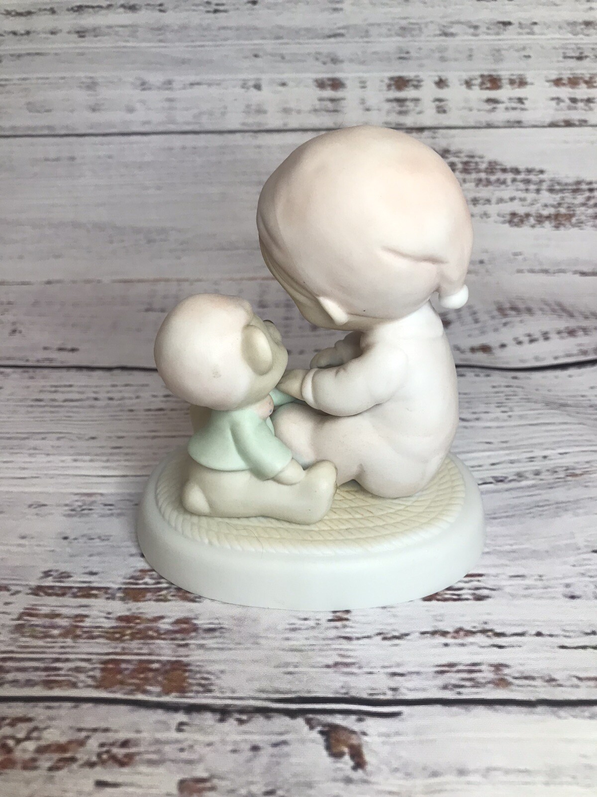 PRECIOUS MOMENTS 1982 May Your Christmas Be Cozy E2345 Figurine Jonathon David