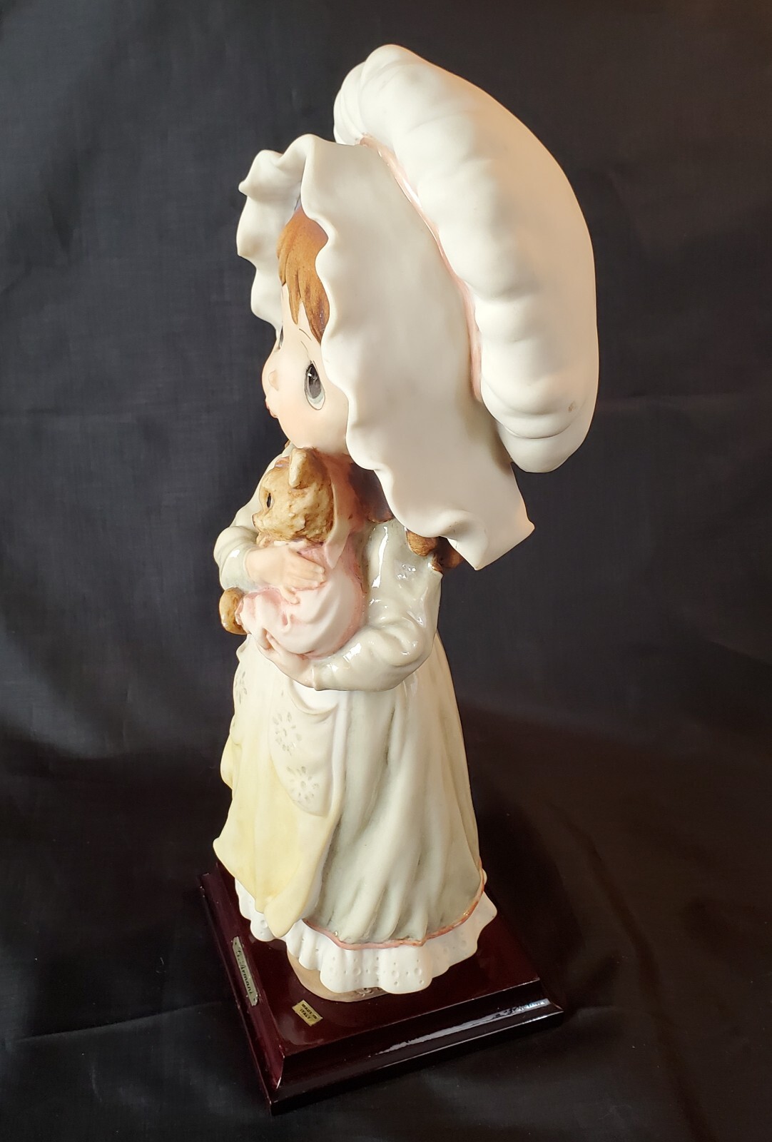 G. Armani Girl in Sleep Bonnet w/Bear 1984 Precious Memories Look Heavy 13.75″ H