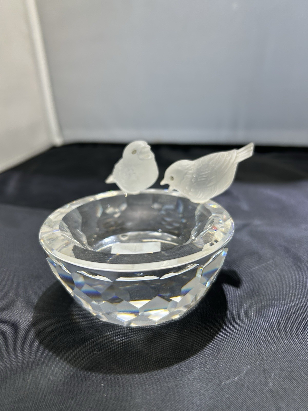 Swarovski Crystal Bird Bath Figurine Frosted Birds Bowl Retired Max Schreck