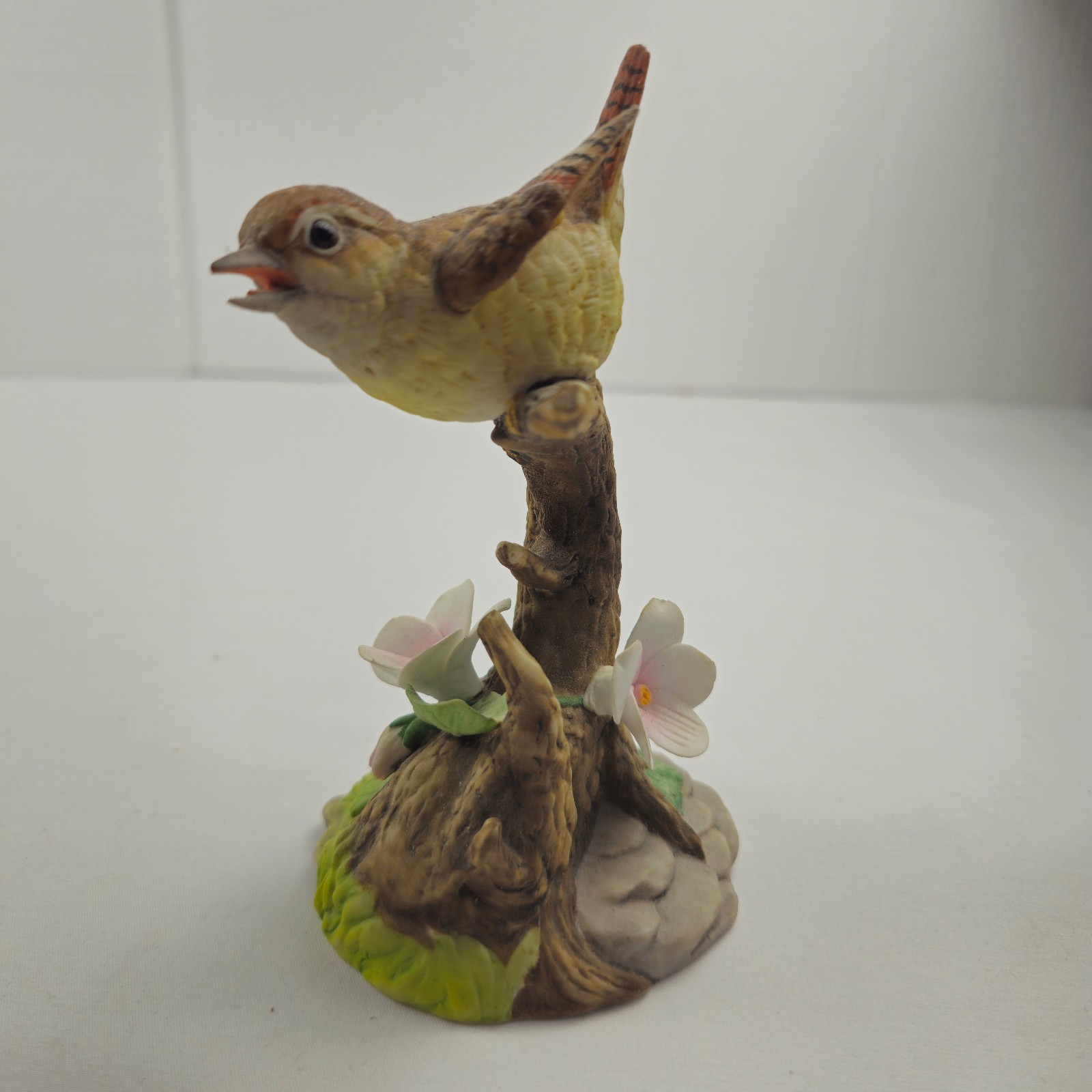 Gorham Gallery Birds Wren Porcelain Figurine Vignette Collection Nest Decor 6″