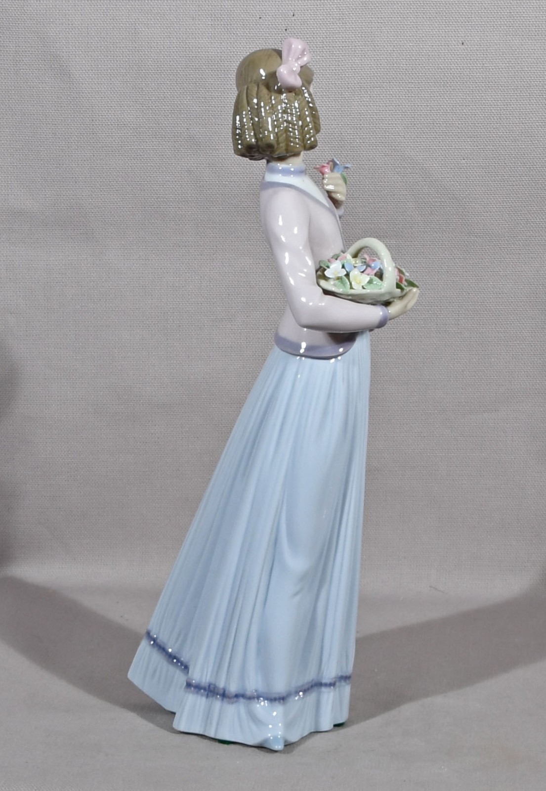 Lladro #7644 Innocence In Bloom 10″ Tall With Box