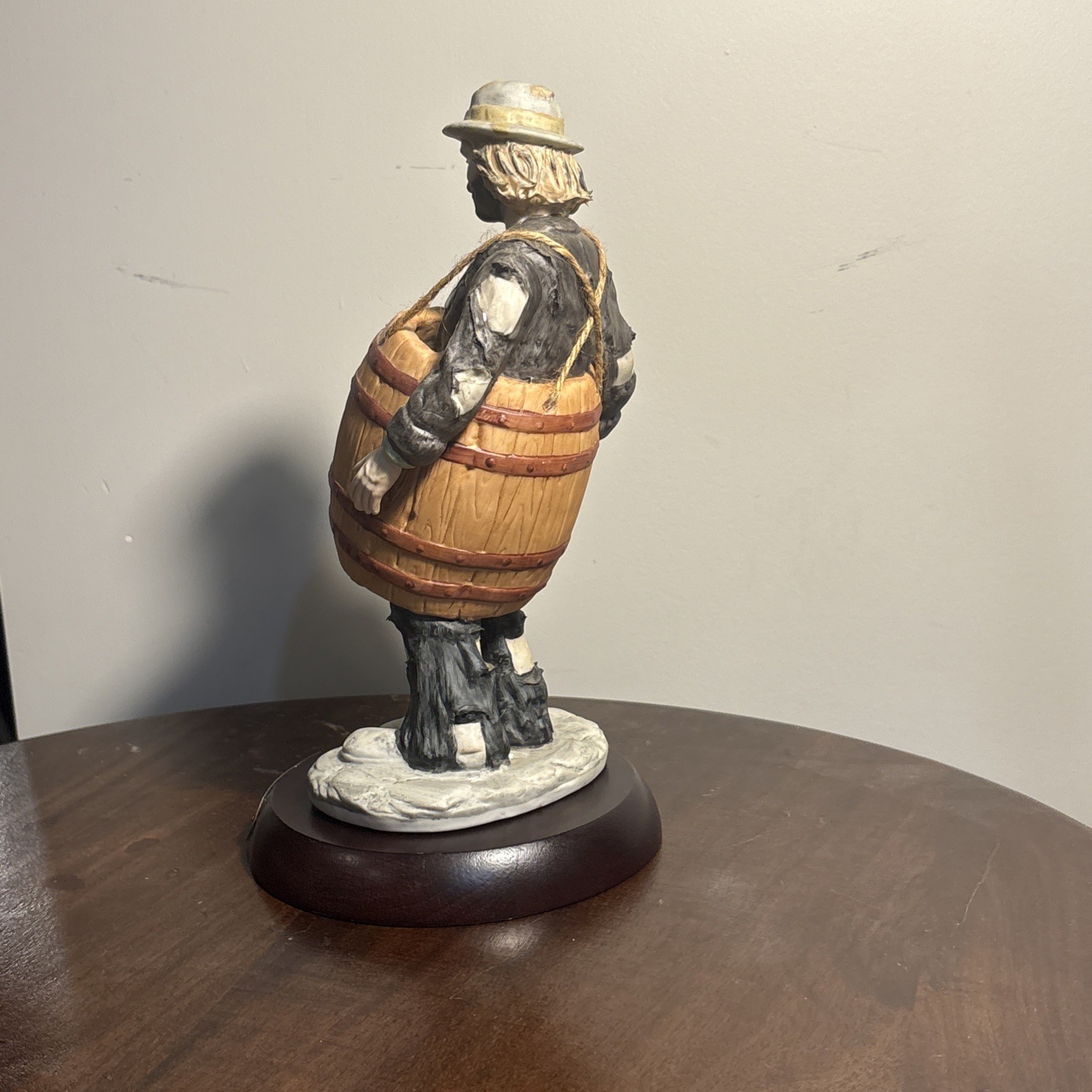 Emmett Kelly Jr 10” Flambro Limited Figurine “Over A Barrel” # 8563 SIGNED