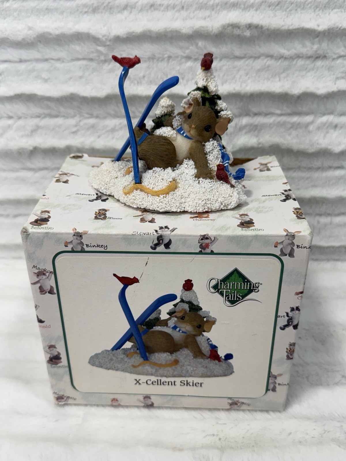 Charming Tails X-CELLENT SKIER Christmas Figurine