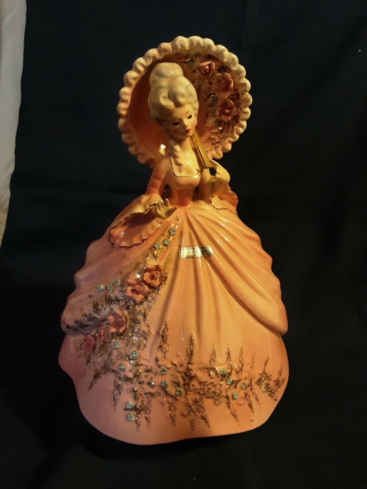 Josef Originals Caroline Figurine the Colonial Days Series *Chipped AS-IS (#10)