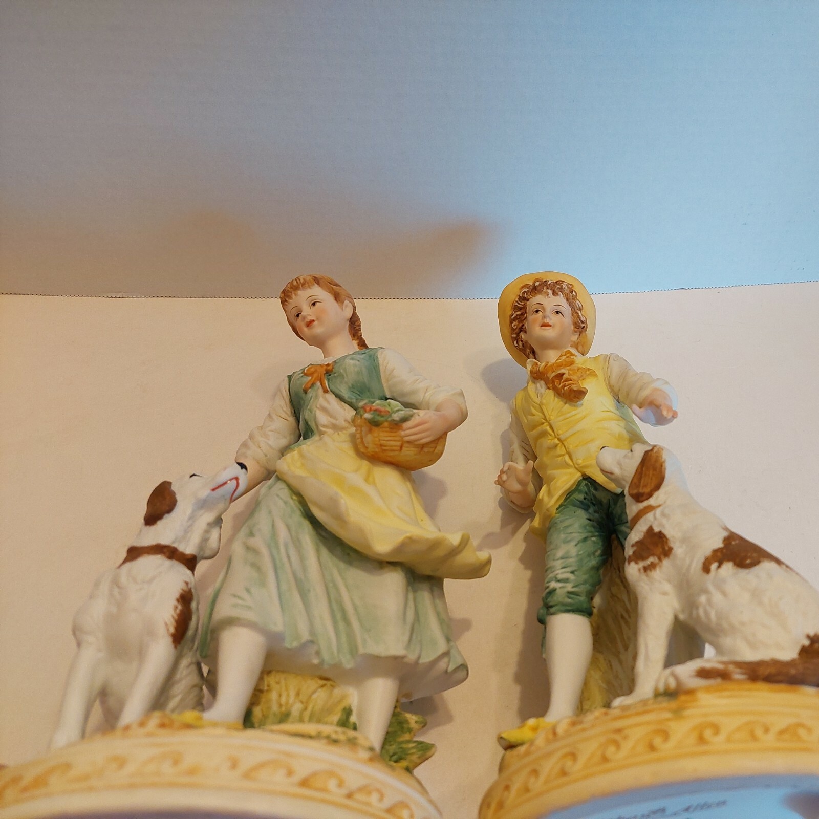 2 Ethan Allen Figurines Bisque Boy & Girl Spaniel? Dogs Set 3215A Vintage MINT