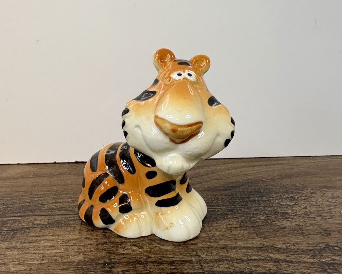 Vintage Cartoon Tiger 2.75” Ceramic Figurine Japan Kitschy Quon Quon
