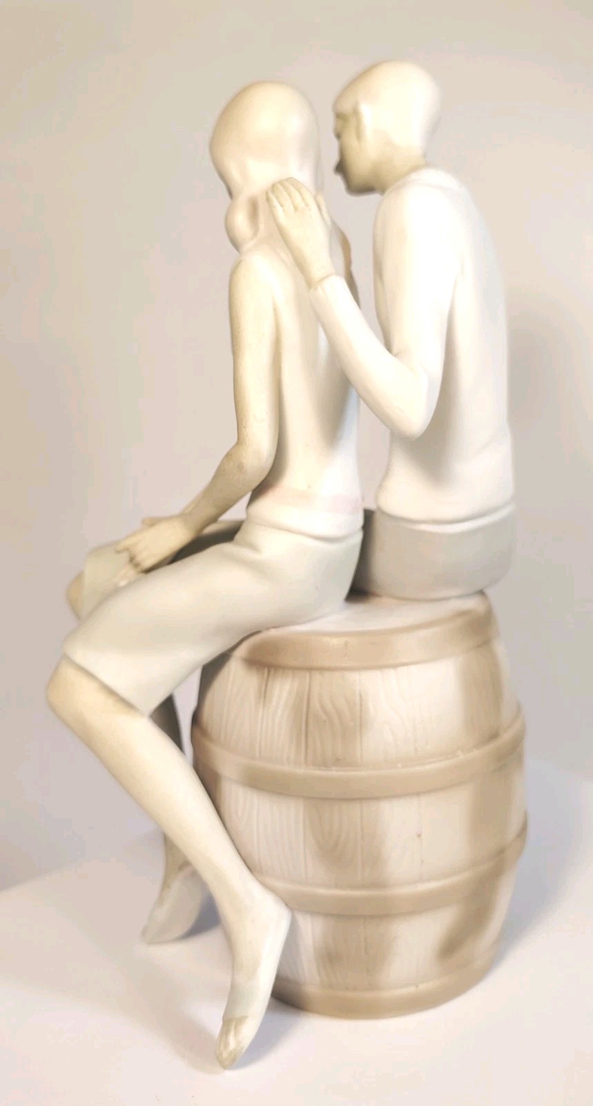 Vtg Porcelain Figurine Boy & Girl Young Lovers on Barrel Royal Crown #2385 Rare