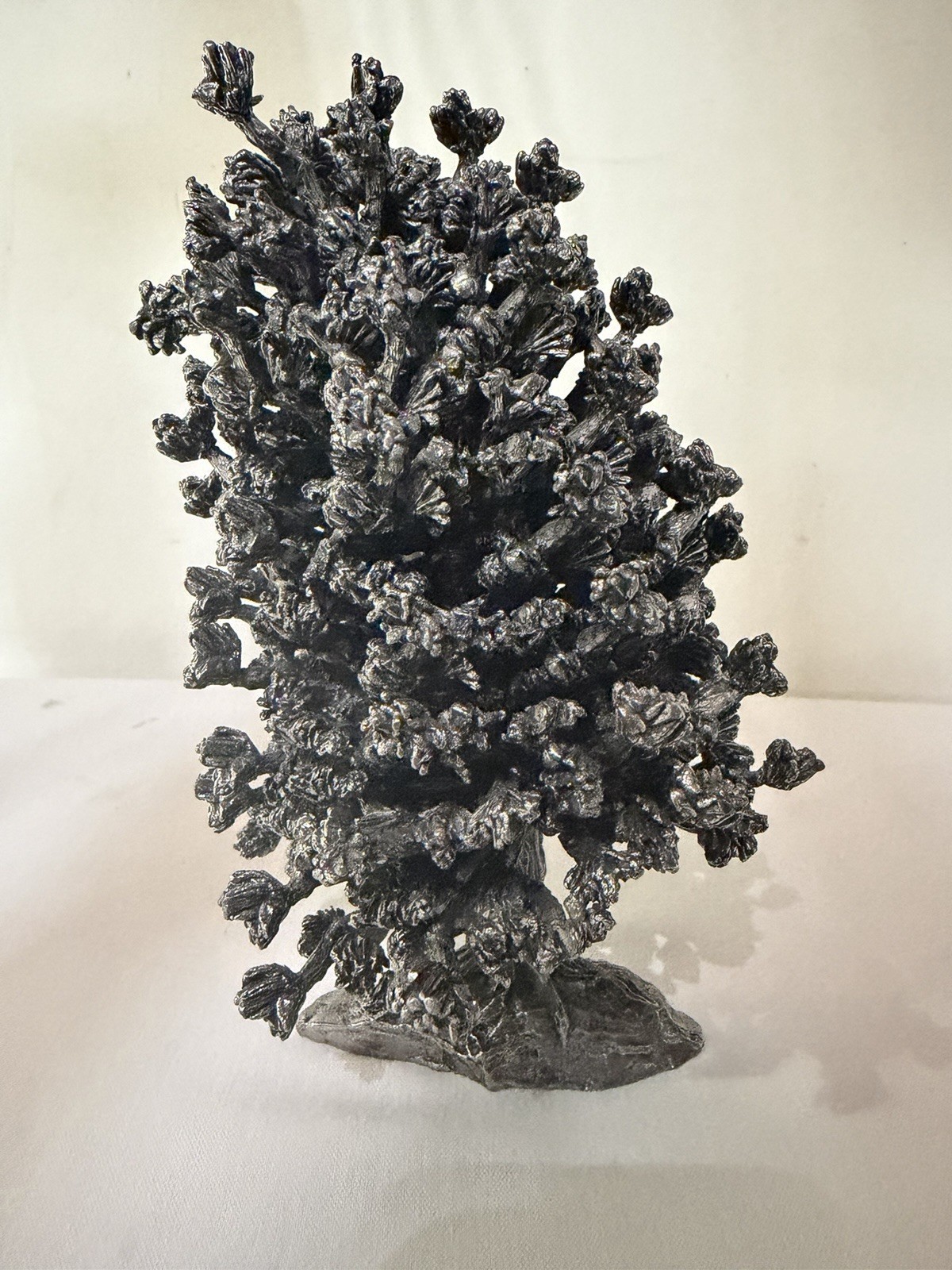 Michael Ricker Pewter Large Tree Statue Figure 4 Pounds 6 Ox app 8″ Tall 5″ Wide
