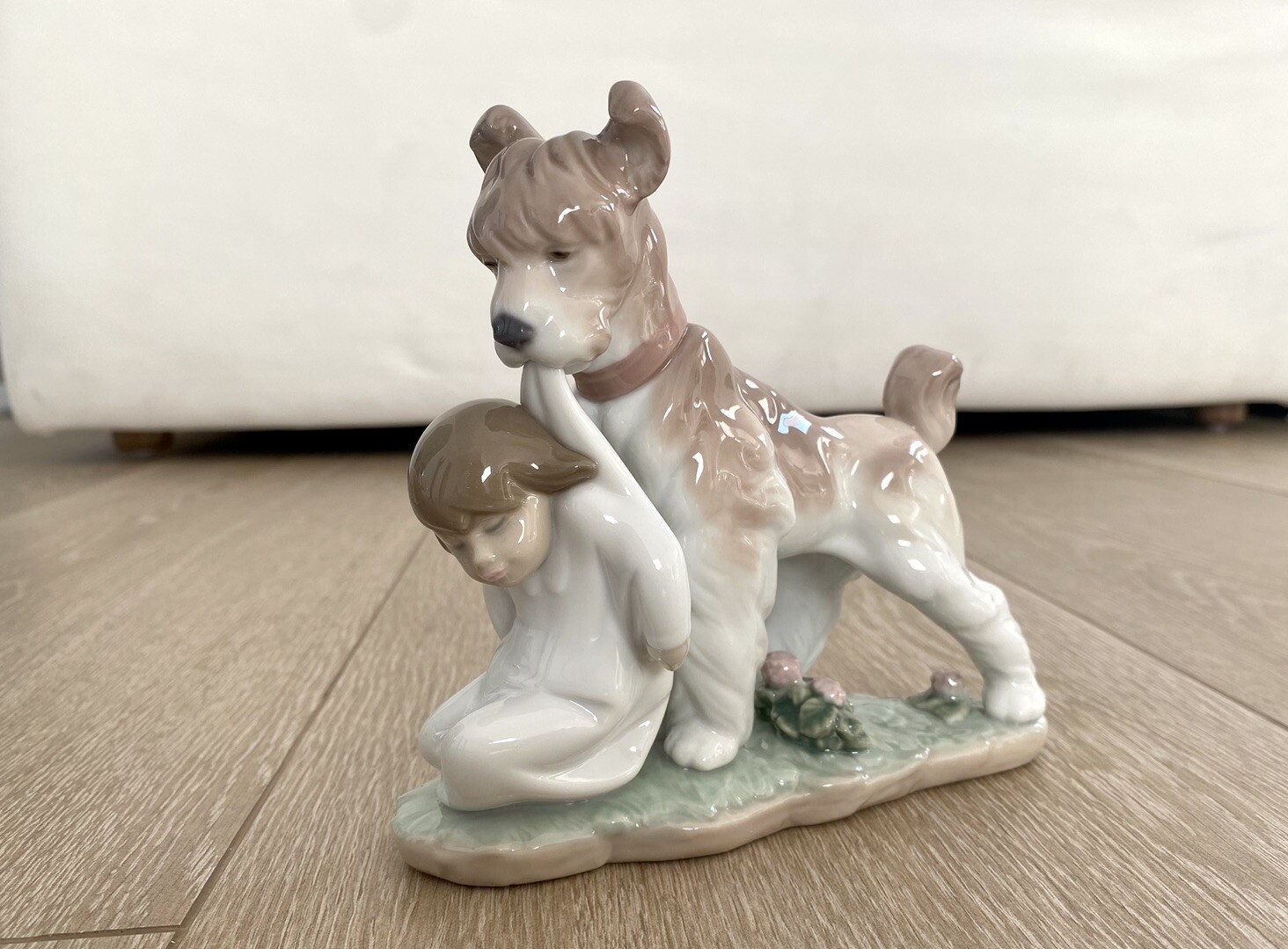 Lladro 6556 Safe and Sound Child Dog Carrying Baby Gloss Finish Retired Box 1998