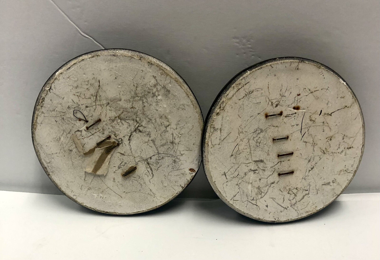 Black Gold Chalk Ware Round Wall Plaques Set Of 2 Flowers Berries Leaf Retro MCM
