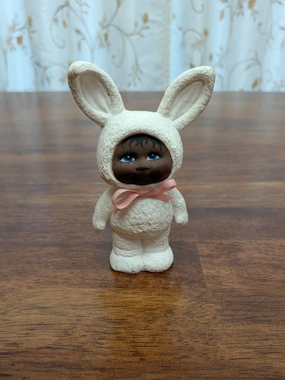 VINTAGE SCIOTO Ceramic Mold Orphan Bunny Kid 4” African American Cute!