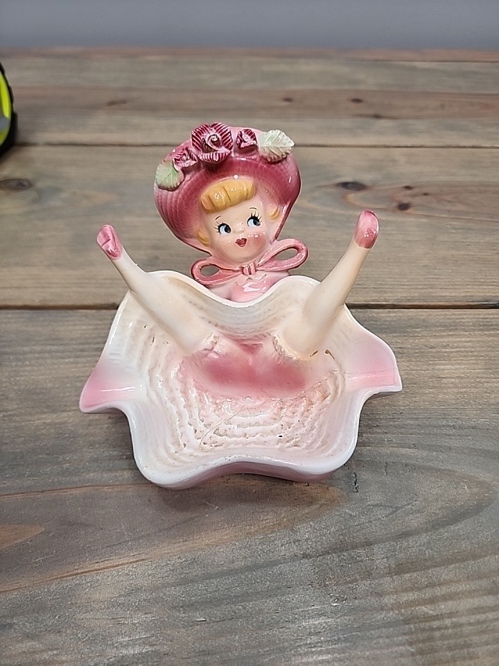 Whoopsie Daisy Bloomer Girl Pink 1940’s Trinket Dish/Ashtray Damaged