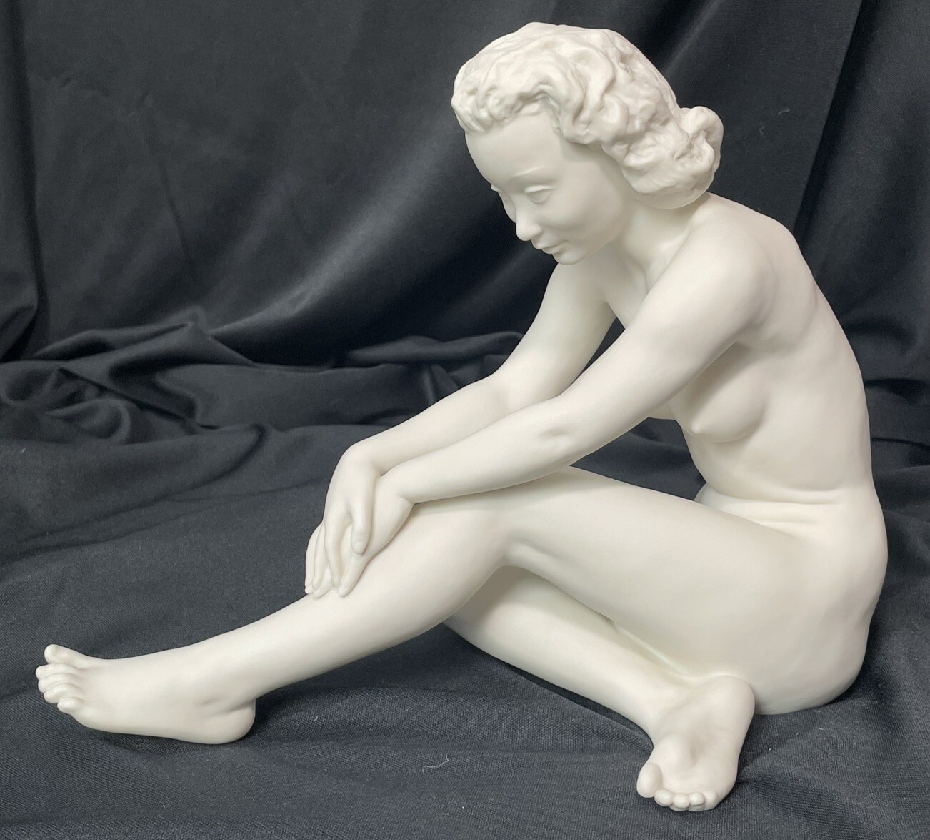 HUTSCHENREUTHER Porcelain Bisque Nude Seated Woman by CARL WERNER Germany Mint!