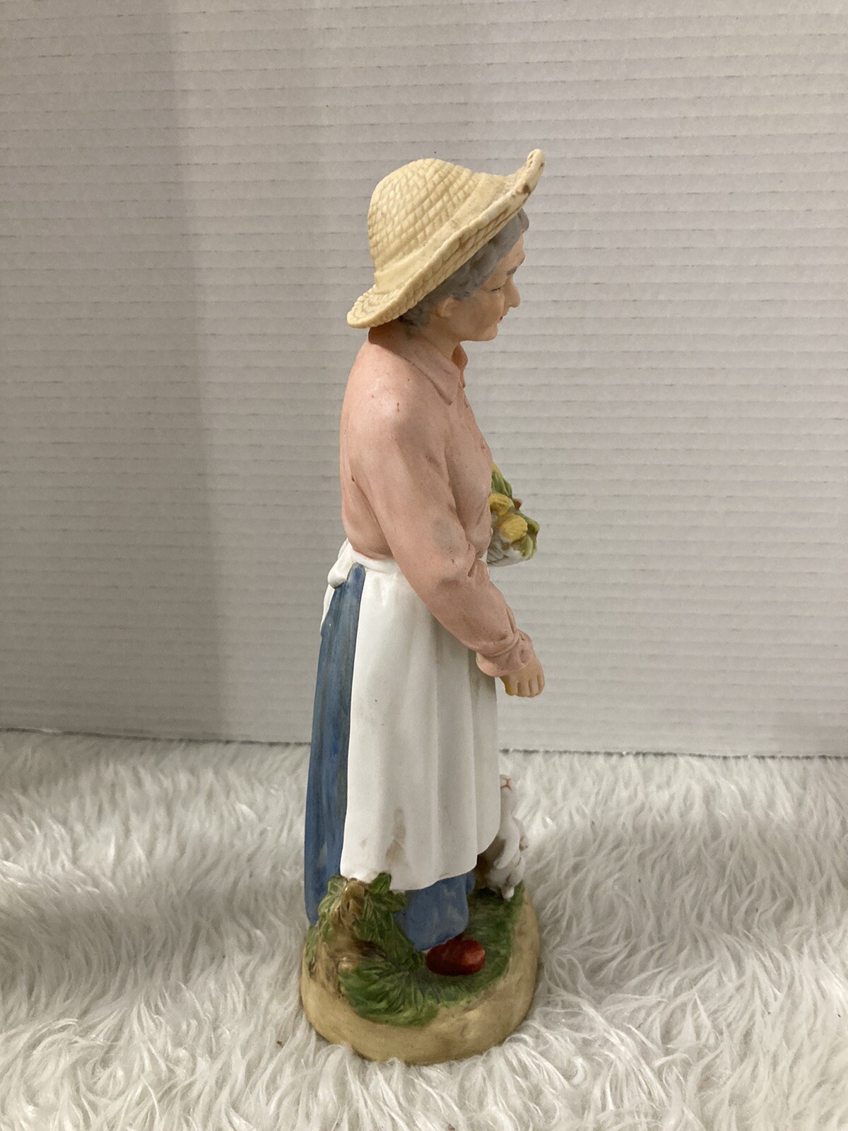 Vintage HOMCO #8807 Home Interior Farmers Wife Harvesting Corn Figurine