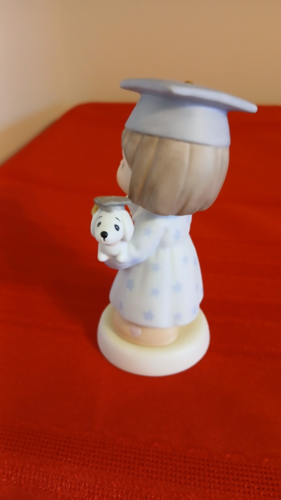Precious Moments Figurine 101499 “You’re An All Star Graduate” 2001. NO BOX.