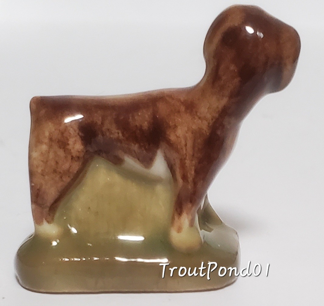 Wade Whimsies Boxer Dog Figurine Family Pets Dogs Set 7 2005 w/ Dark Green Base