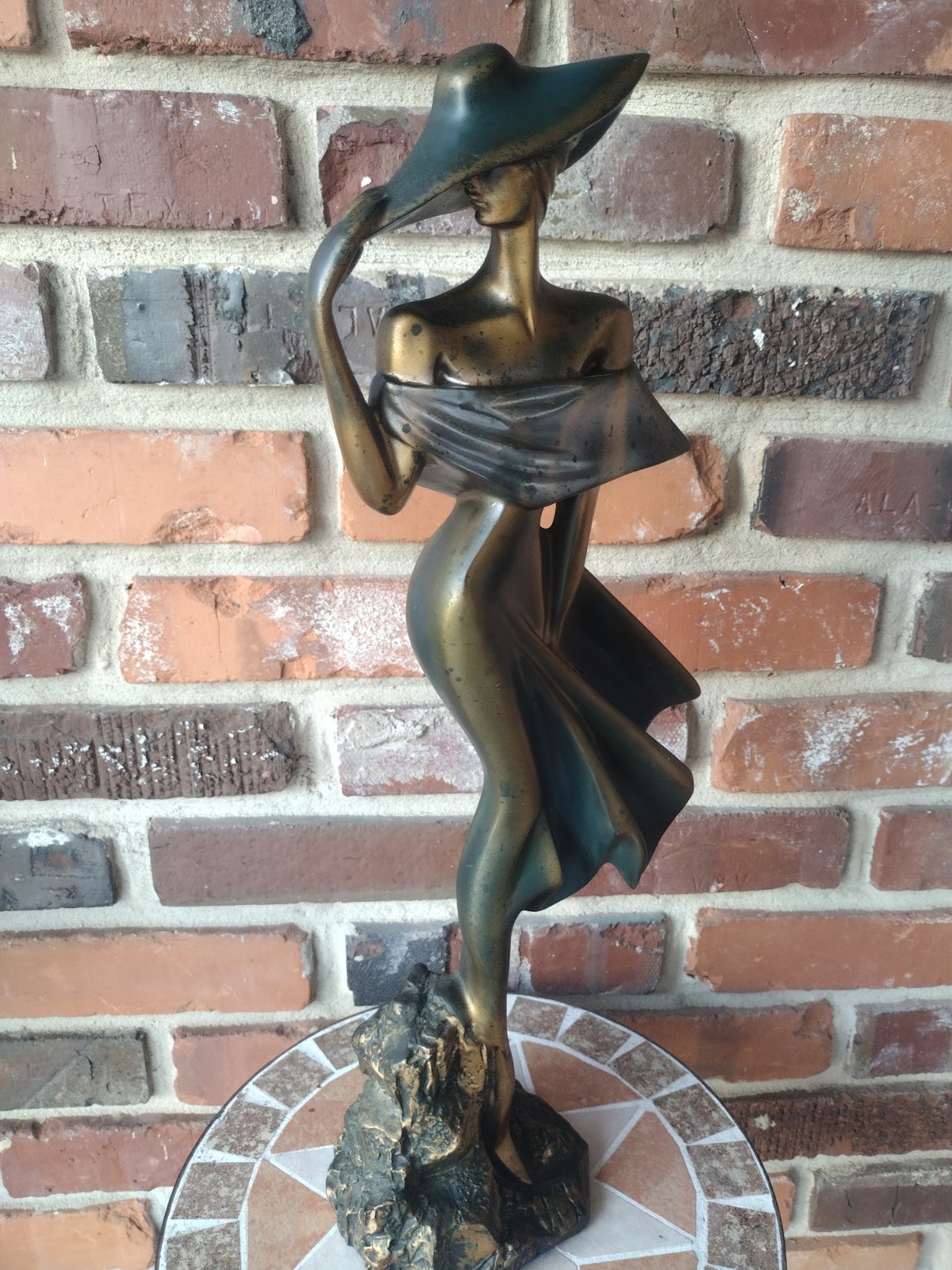Vintage 19″ Art Deco Lady Sculpture Painted Statue Breeze Windy Day Durastone