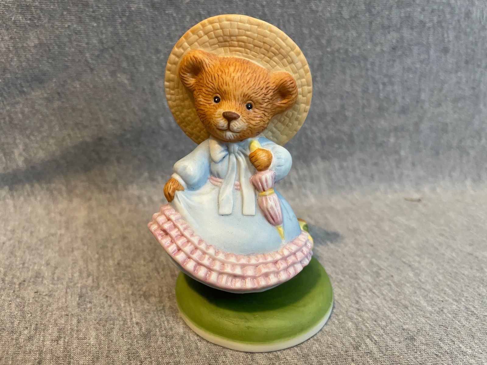 1986 Franklin Mint Hotel Teddington Daphne Porcelain Bear Figure