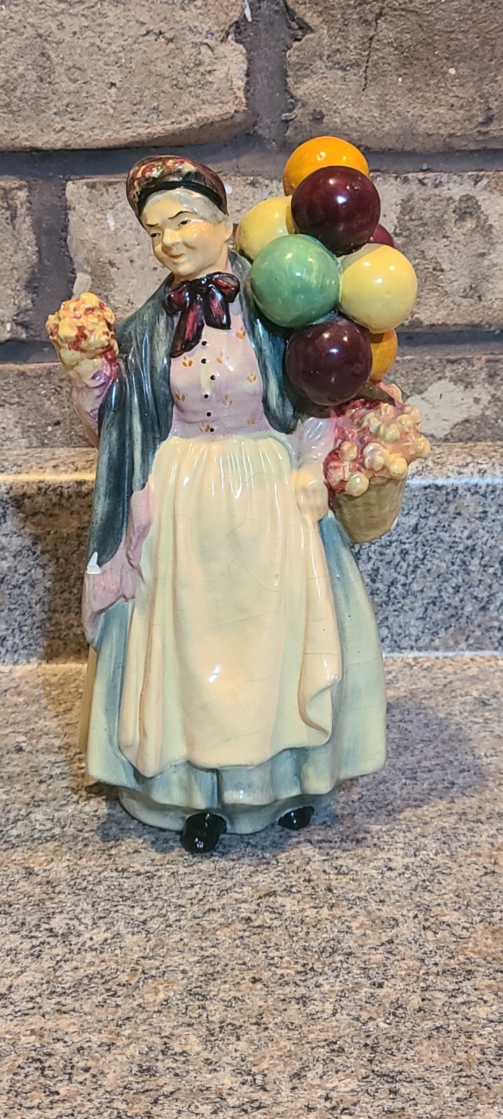 Vintage Figurine Lady With Basket of Flowers Balloons Chalkware Plaster (Y11)