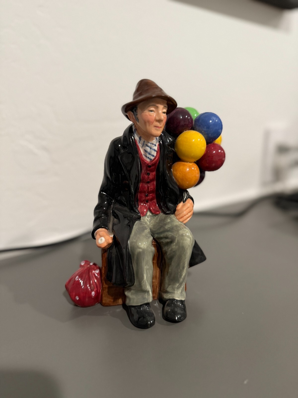 Royal Doulton Balloon Man HN 1954 & Old Balloon Seller Lady HN1315 Porcelain Set