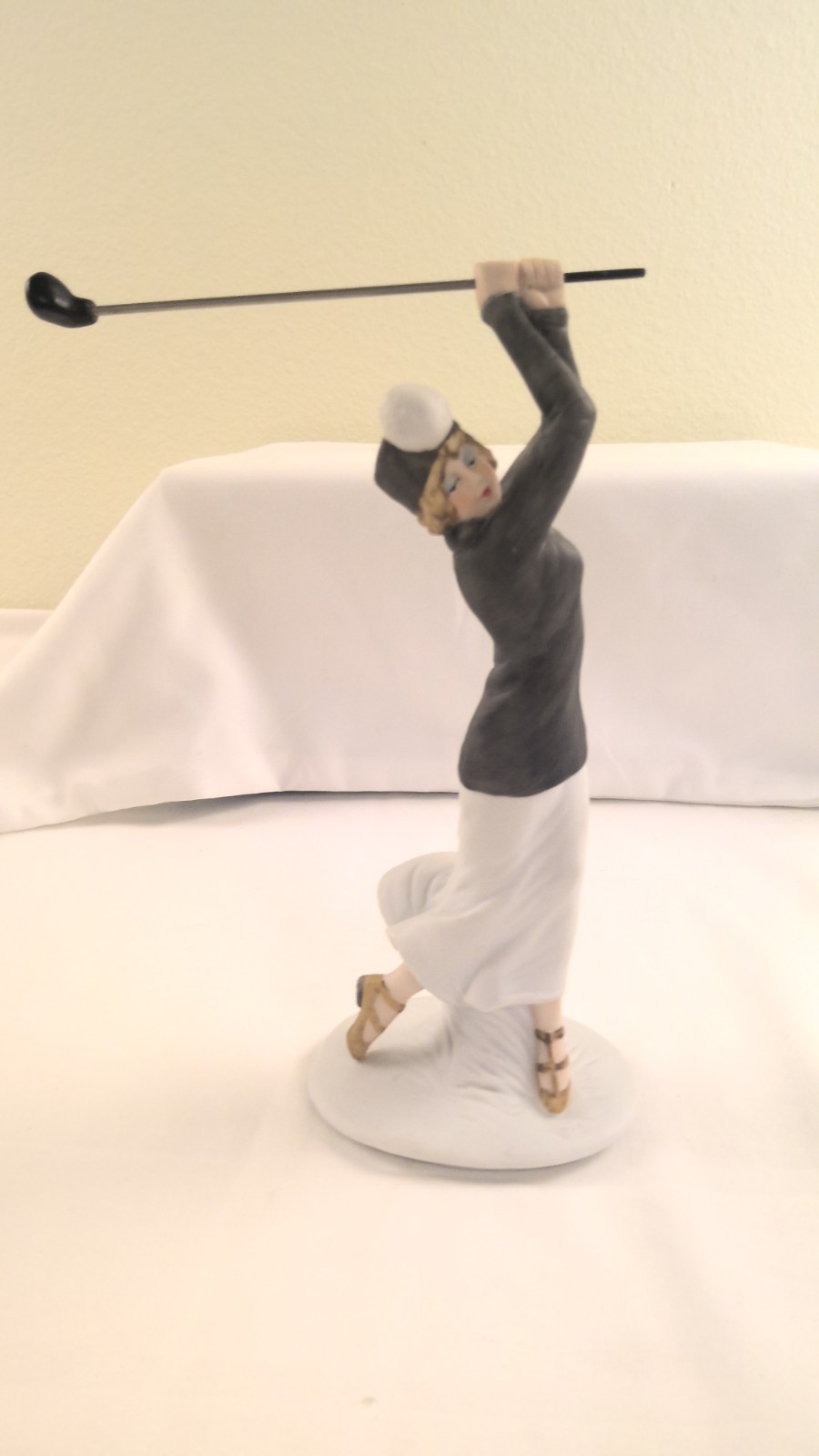 Louis Icart Figurine 1913 Le Golf 97/7500 Limited Edition The Heirloom Tradition