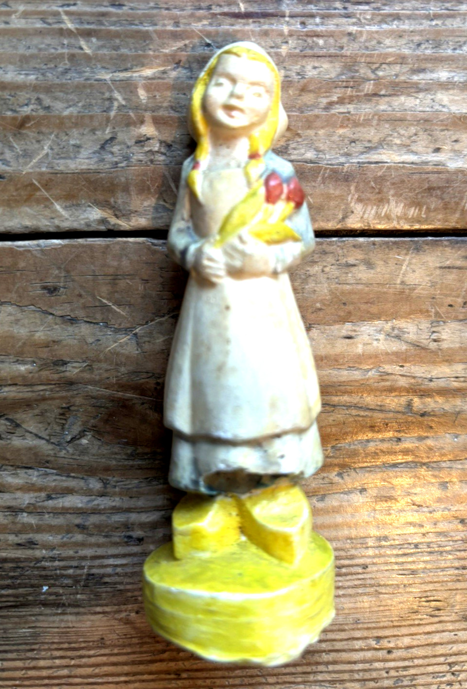Vtg Hand Painted 3.5″ Chalkware Plaster Figurine – Dutch Girl w/ Tulip Bouquet