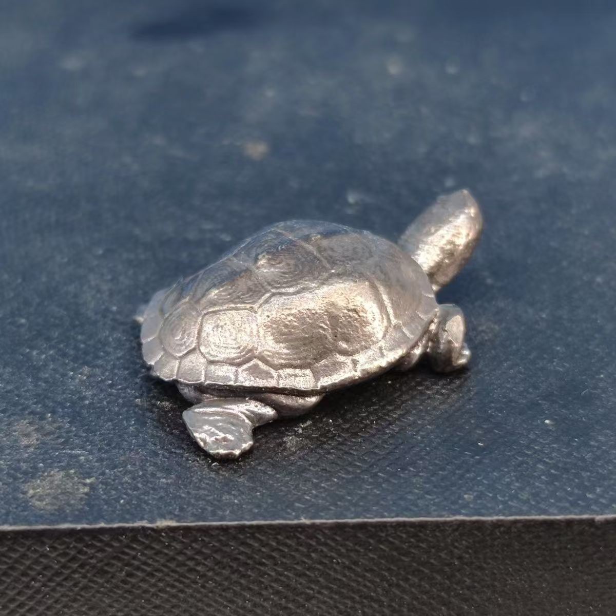 Mini Metal Turtle Figurine, Realistic Tortoise Statue, Feng Shui Desk Decor