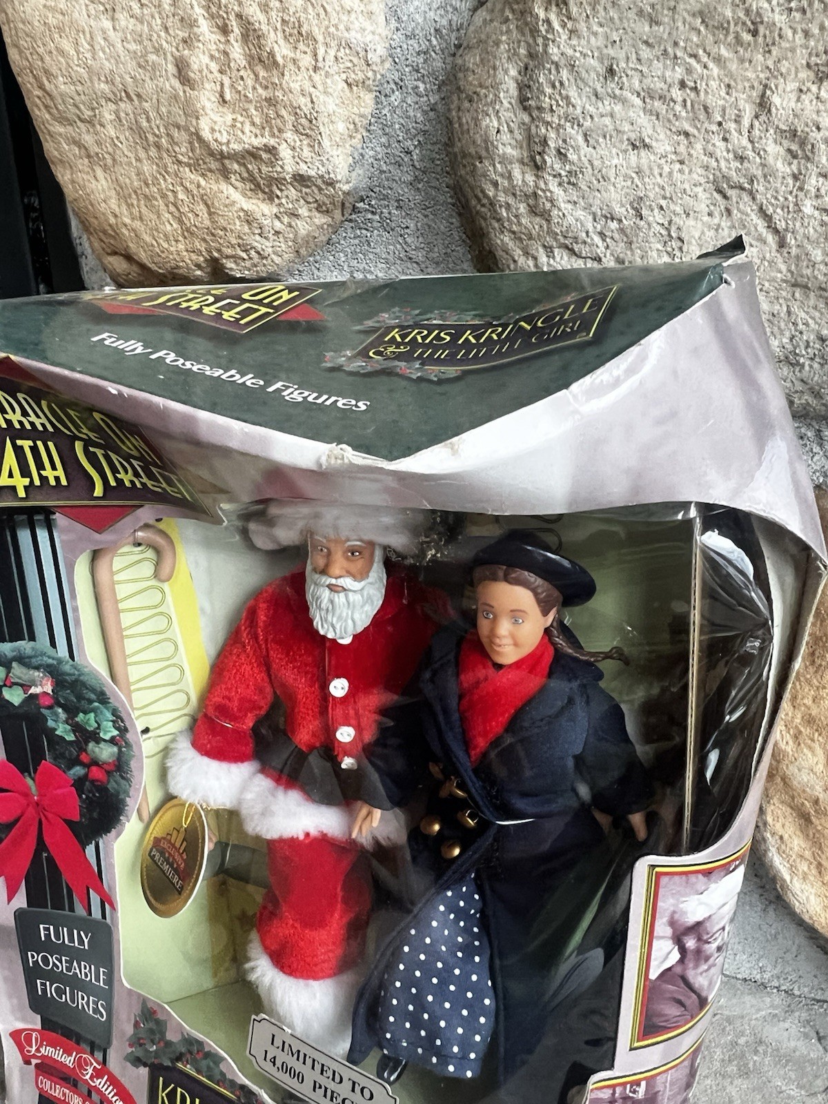 1998 Miracle On 34th Street Kris Kringle & The Little Girl New In Original Box