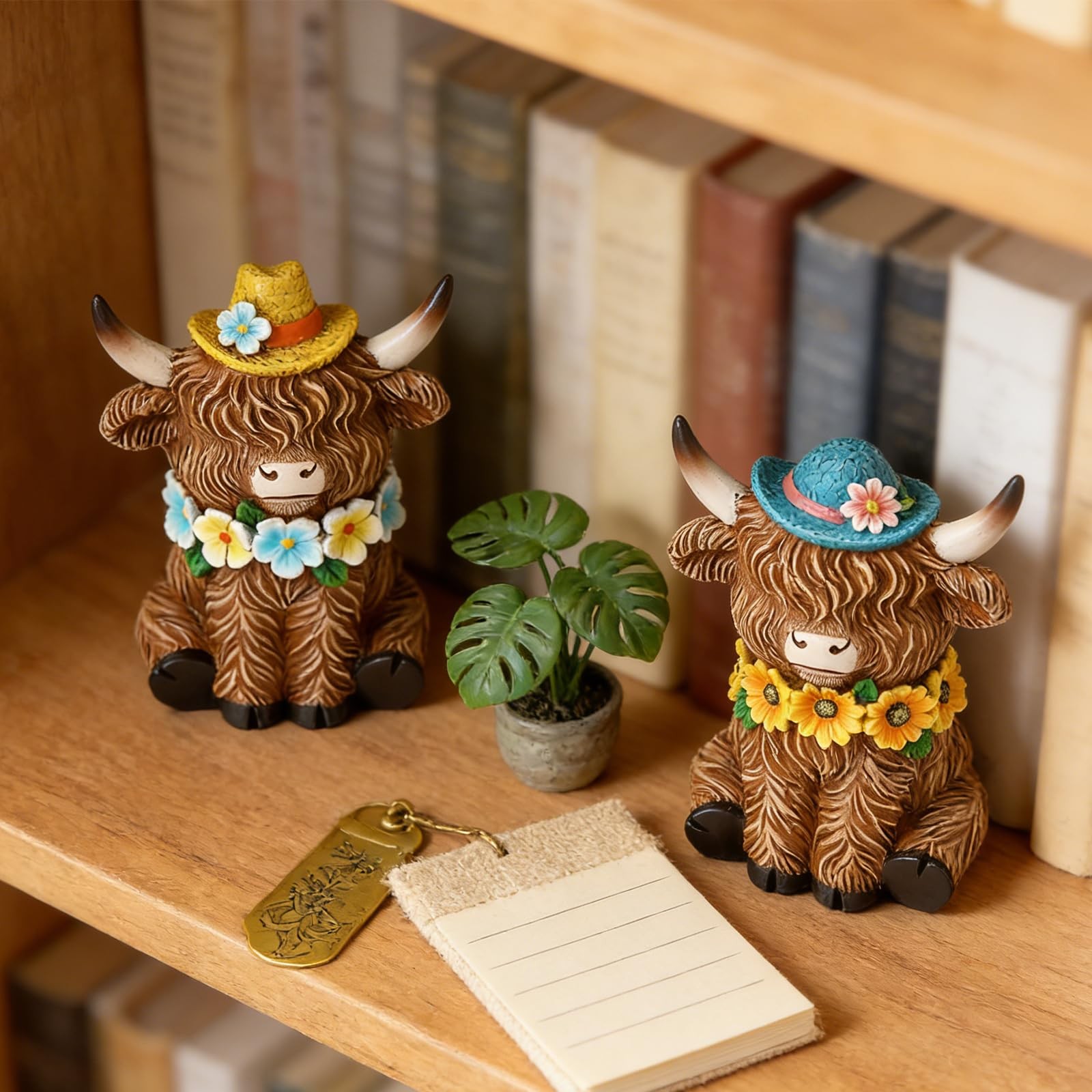 2 Pcs Highland Cow Figurines Resin Statue Hats Flowers Summer Home Decor