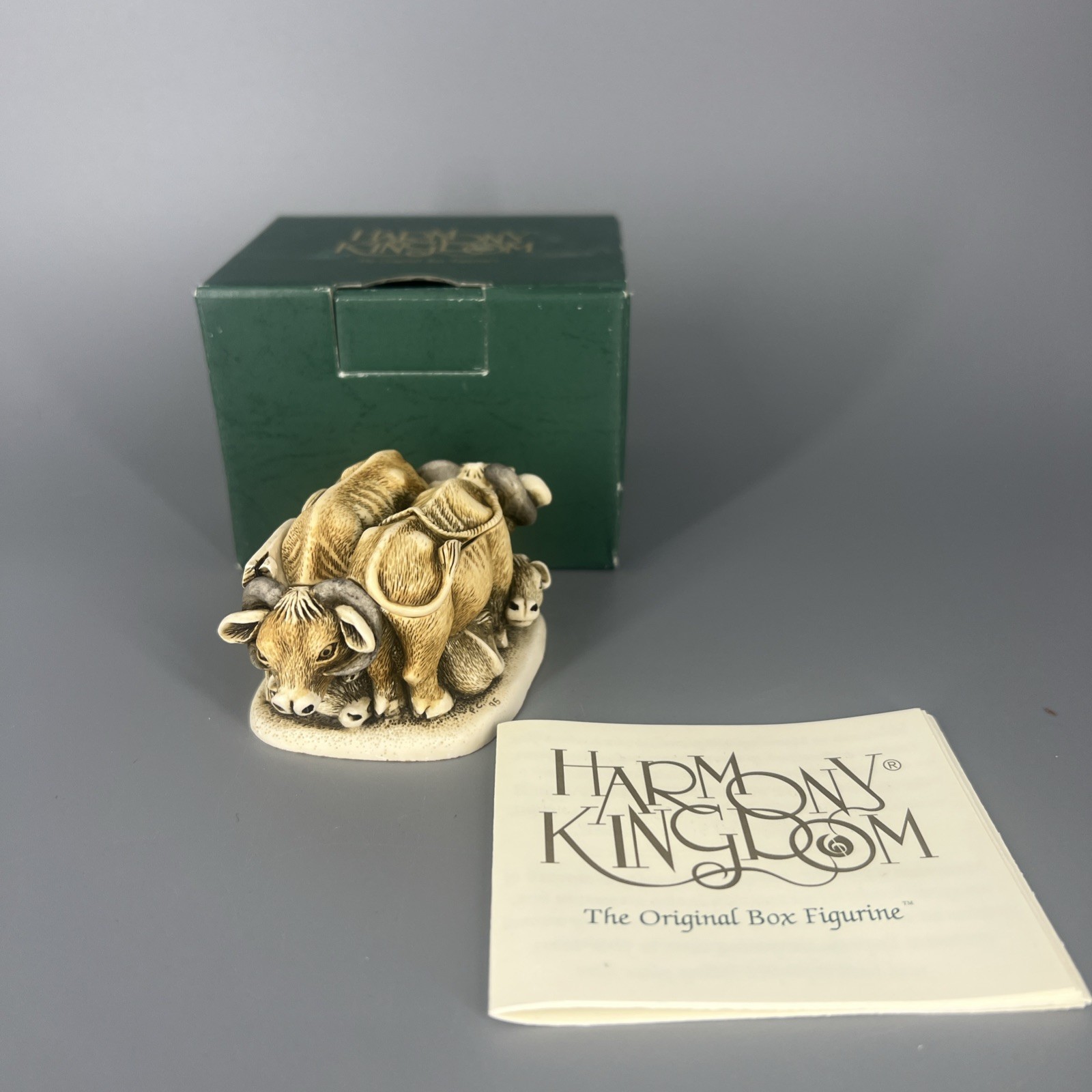 Harmony Kingdom ‘Harmony Bull’ Cow Bull Limited Editions Figurine 0773 SIGNED
