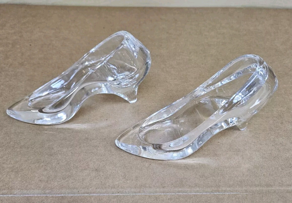 Vtg Pair Of Glass High Heel Shoes Clear Crystal Cinderella Slippers Oneida ?