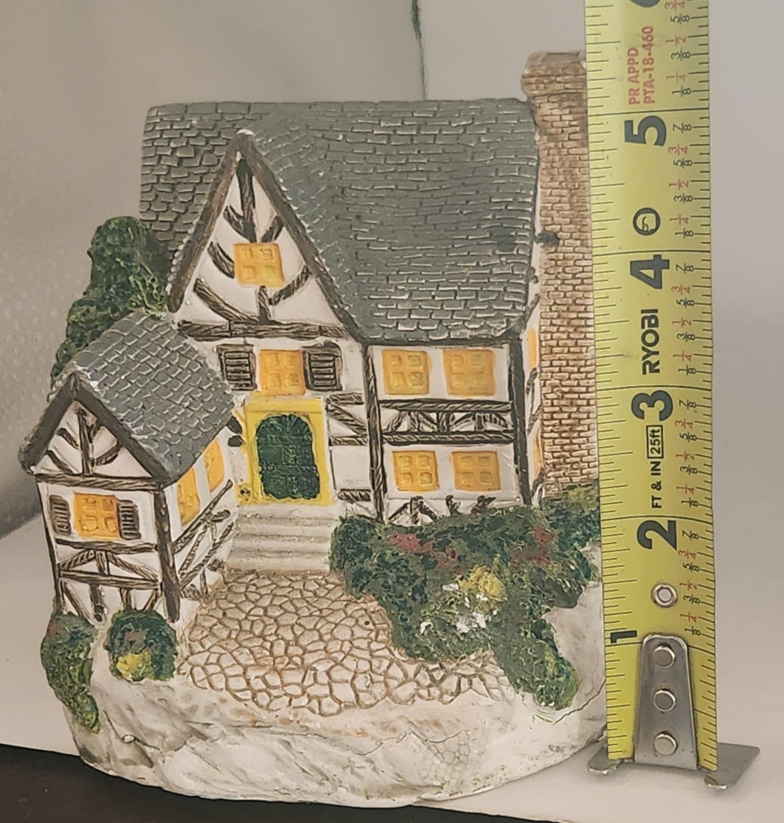 Two Vintage Cottages 5″ tall