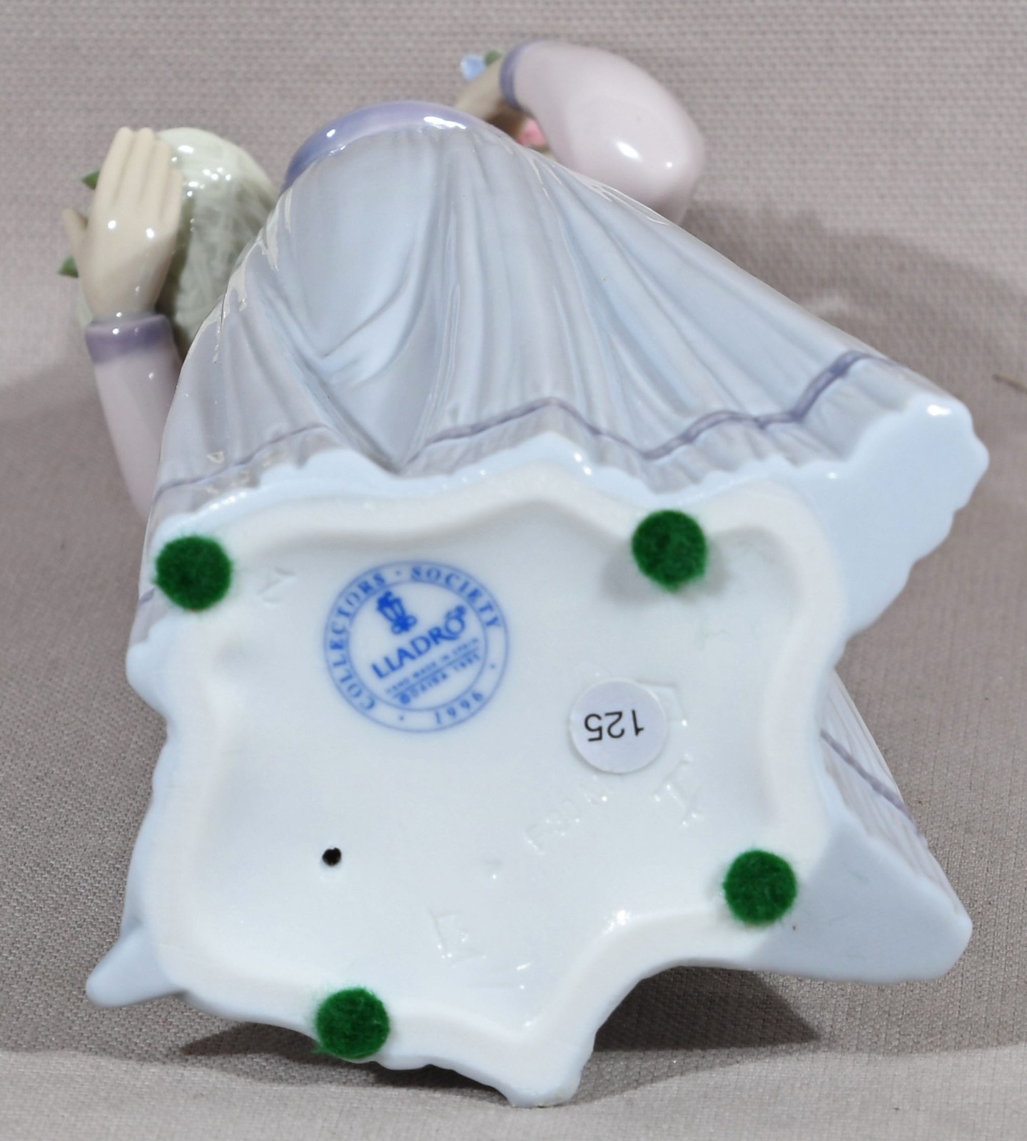 Lladro #7644 Innocence In Bloom 10″ Tall With Box