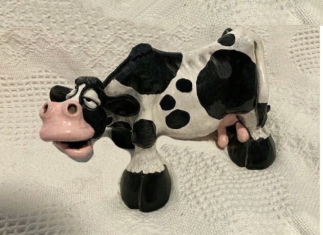 Black COW ~ Artist JOHN Raya ~ Beasties of the Kingdom Figurine 1990