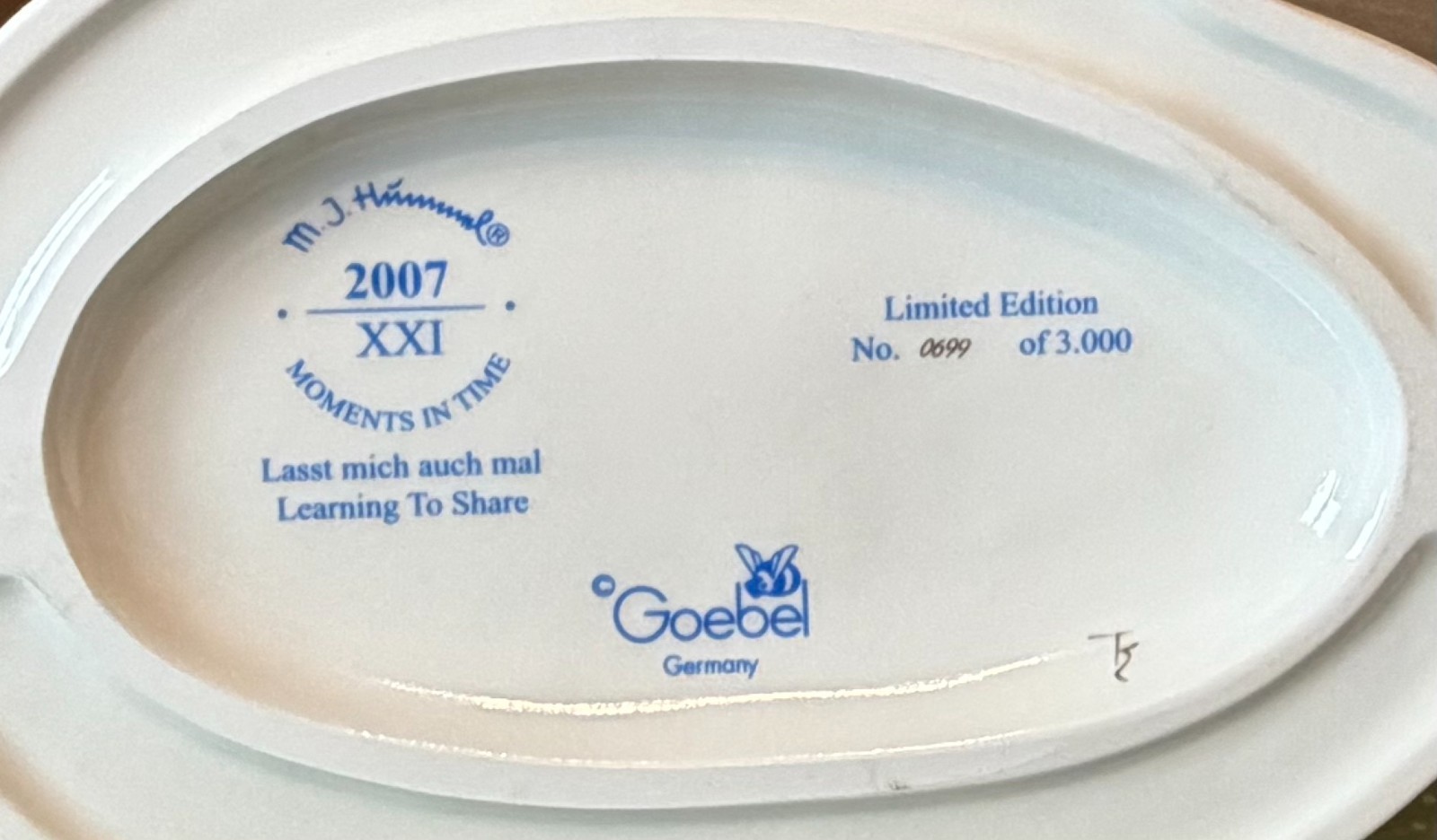Learning to Share HUM 2250 #152490 Limited Edition