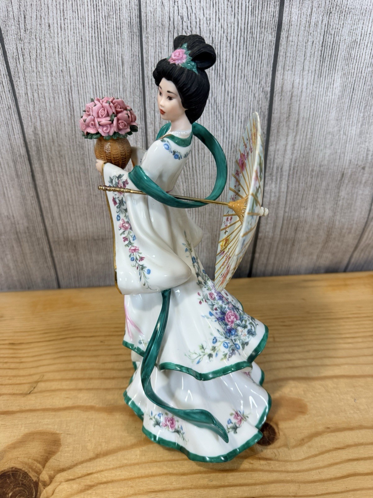 Vintage Porcelain Figurine The Rose Princess” by Lena Liu Oriental Asian