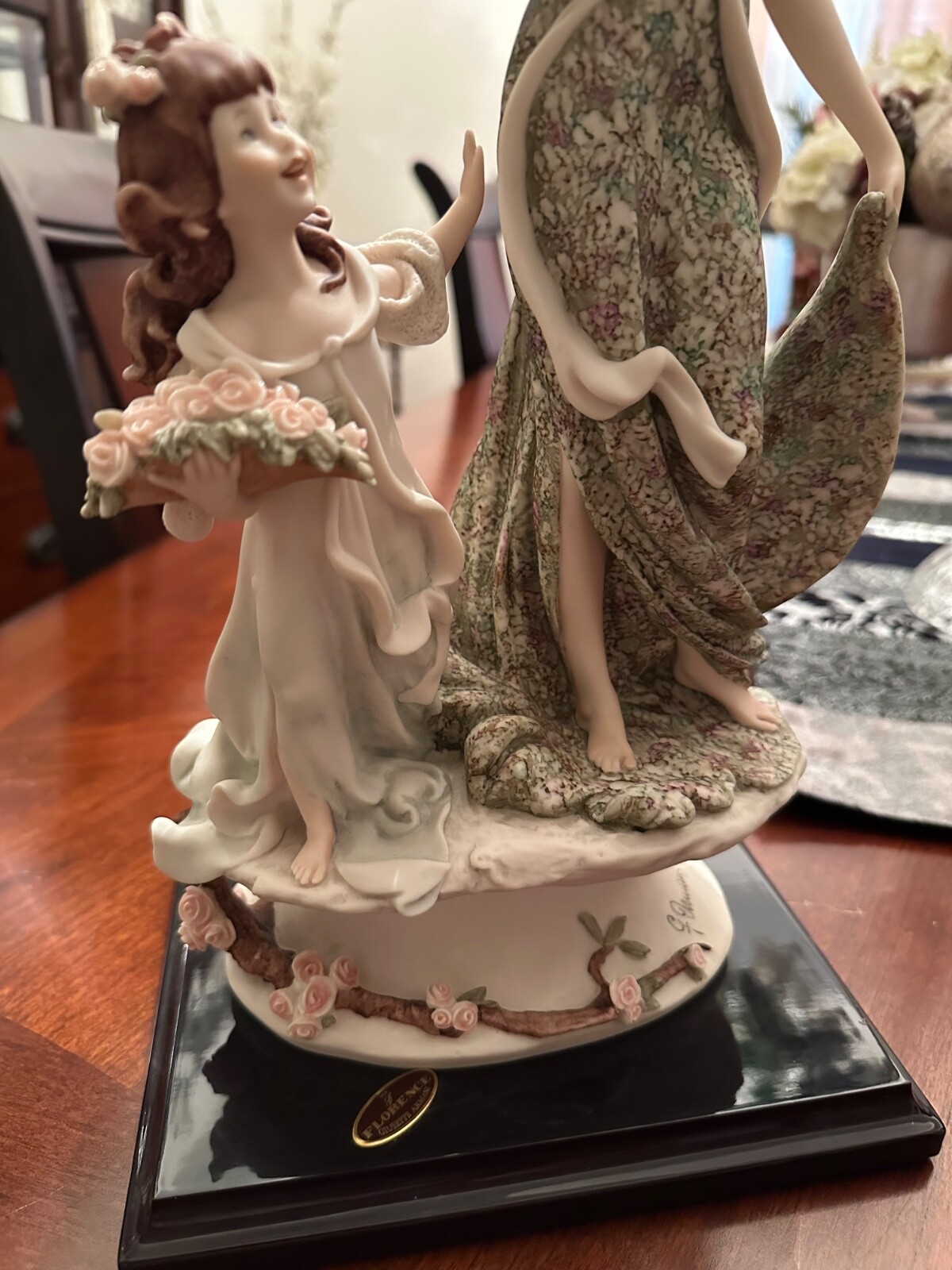 Florence Armani Giuseppe Rosebuds 1124C 15″H Made in Italy