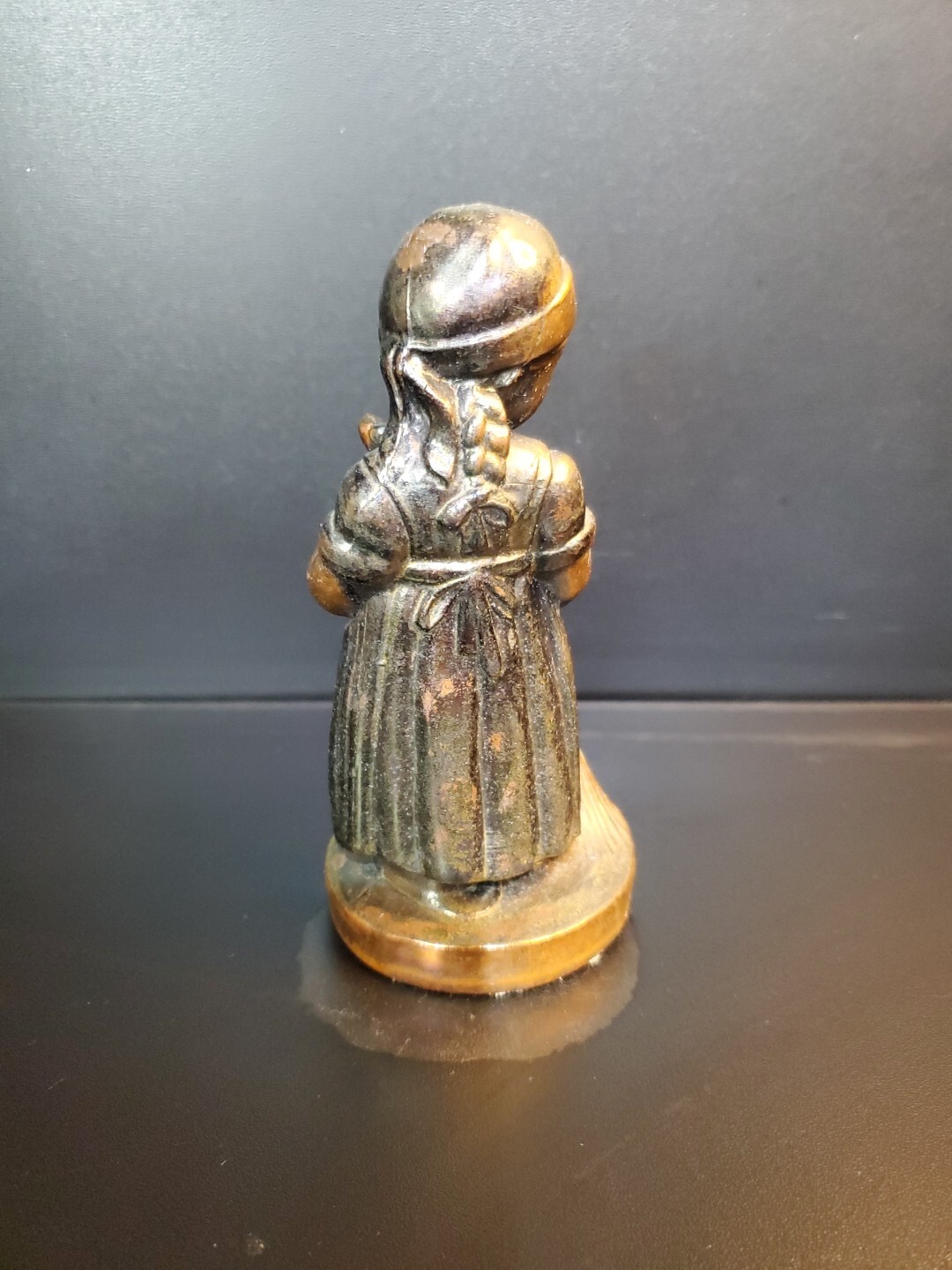 Goebel Hummel Little Sweeper Look In Bronze ? Figurine 5.75″