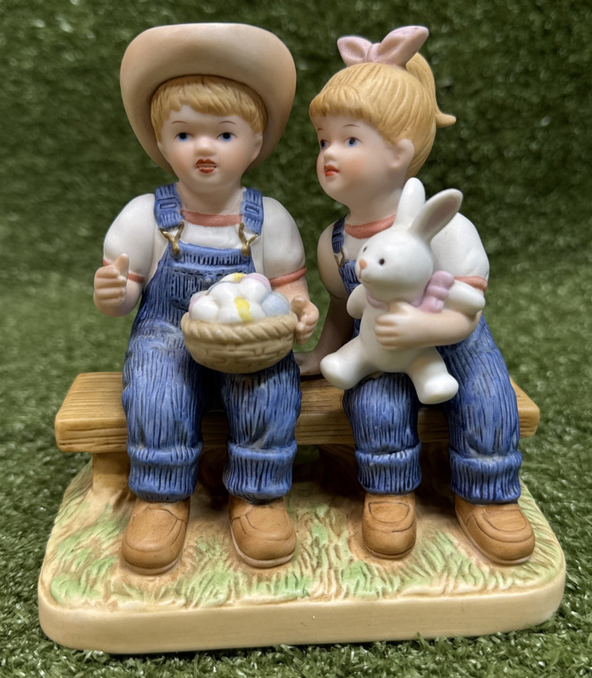 HOME INTERIORS HOMCO 2005 DENIM DAYS 15358-05 EASTER JOY DEBBIE DANNY FIGURINE