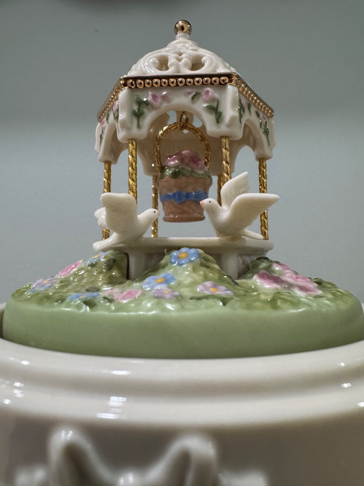 Lenox Summer Porcelain Musical Egg Figurine